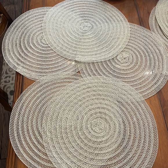 12 placemats in champagne color…$12 is final price. No lower offer accepted - Picture 7 of 8